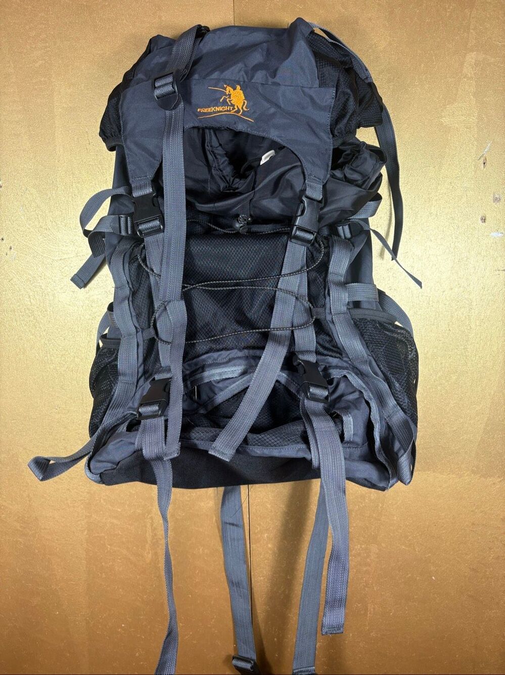 FreeKnight Hiking Backpack